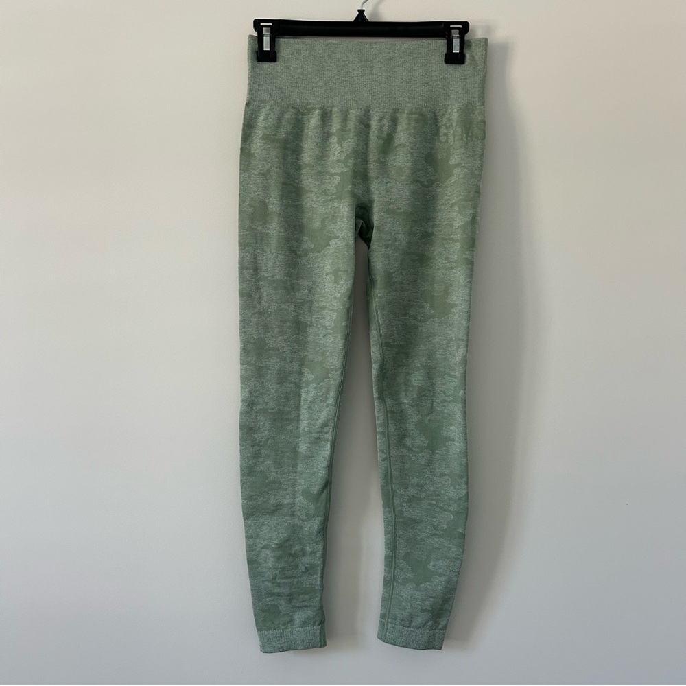 Gymshark Adapt Sage Green Camo Seamless Scrunch High Rise 25in Leggings M